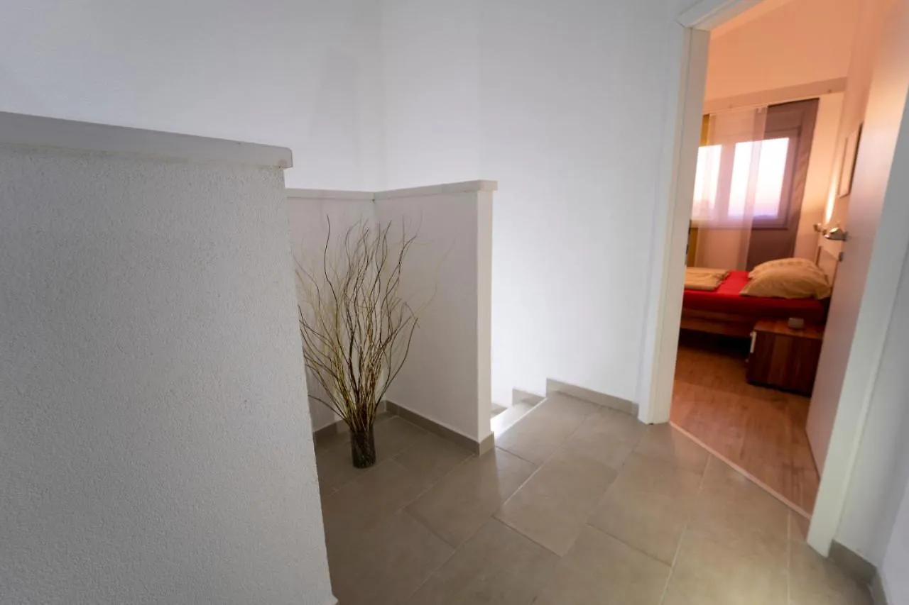Villa Luka With Private Pool Near Pula
